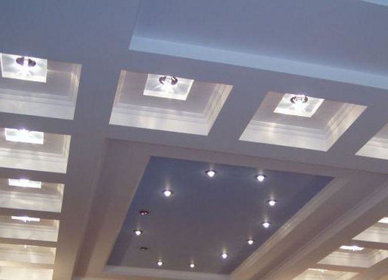 Потолок из гипсокартона